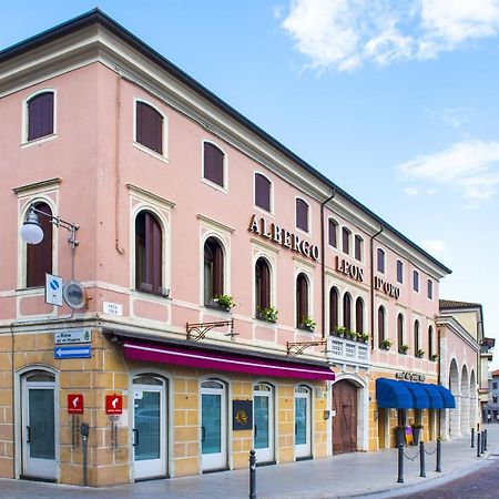 Albergo Leon D'Oro Maniago Exterior foto